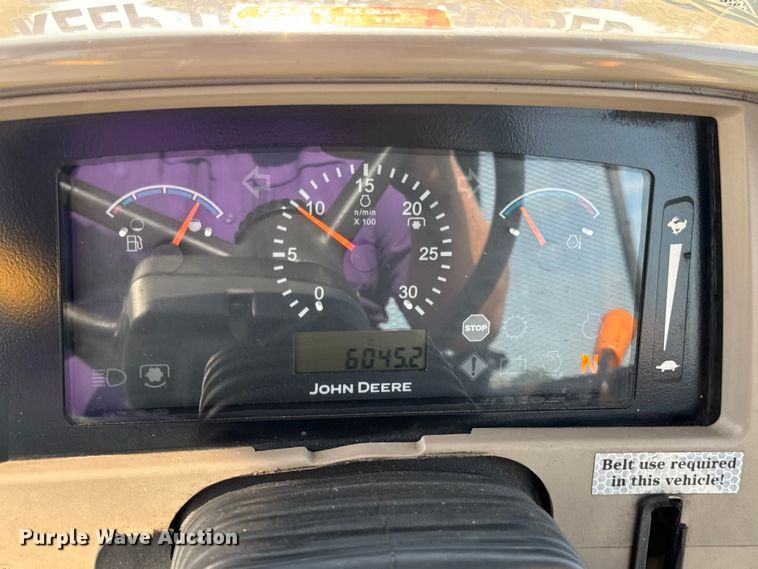 image for item DW6631 2010 John Deere 6115D tractor