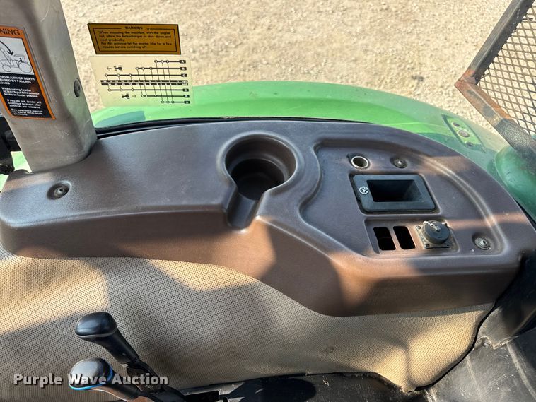 image for item DW6631 2010 John Deere 6115D tractor