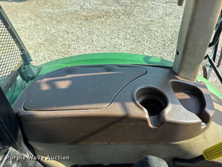 image for item DW6631 2010 John Deere 6115D tractor