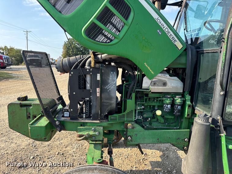 image for item DW6631 2010 John Deere 6115D tractor