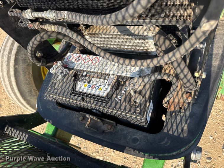 image for item DW6631 2010 John Deere 6115D tractor