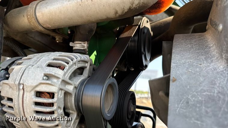 image for item DW6631 2010 John Deere 6115D tractor