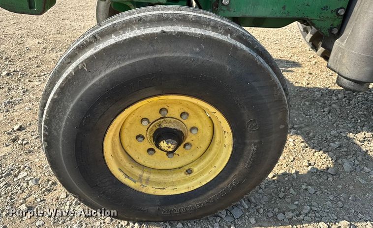 image for item DW6631 2010 John Deere 6115D tractor