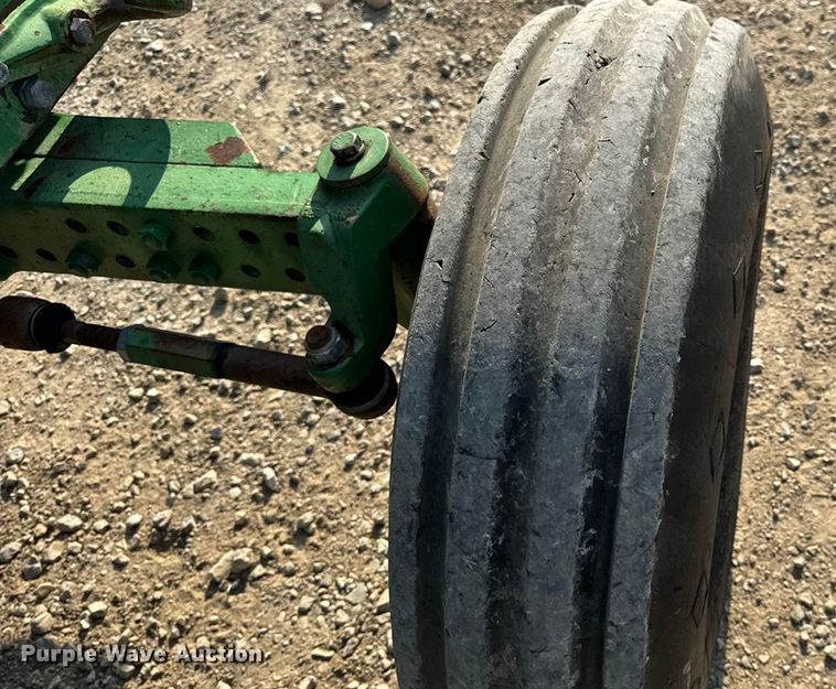 image for item DW6631 2010 John Deere 6115D tractor