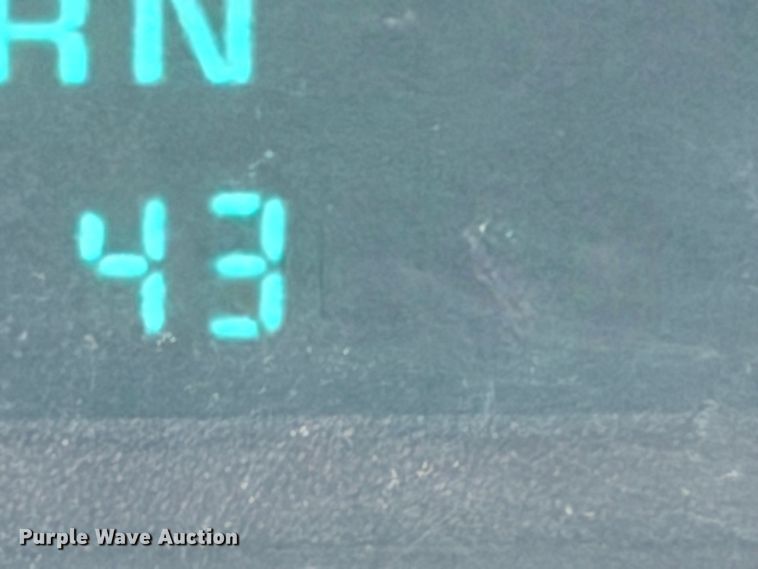 image for item DX5814 2004 GMC Savana utility van