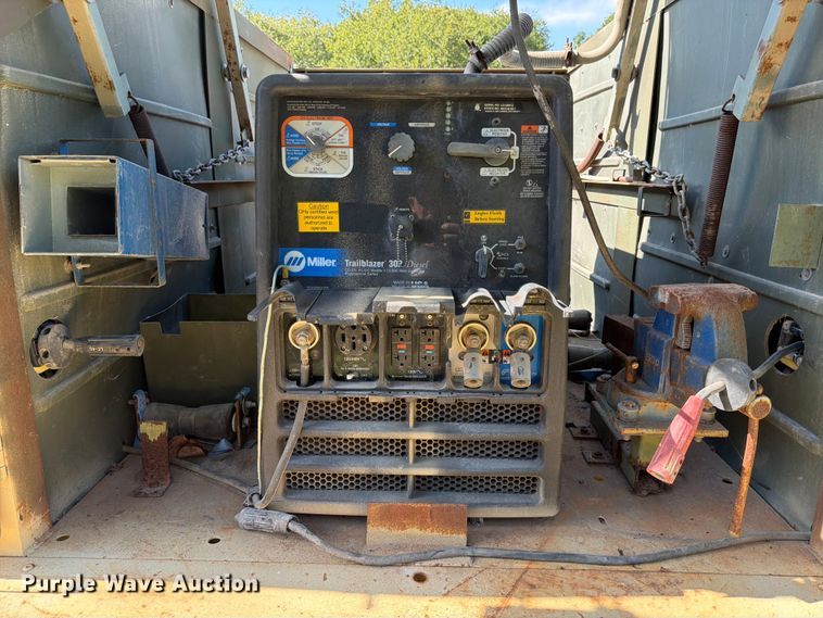 image for item DX5817 Miller Trailblazer 302 Diesel welder/generator