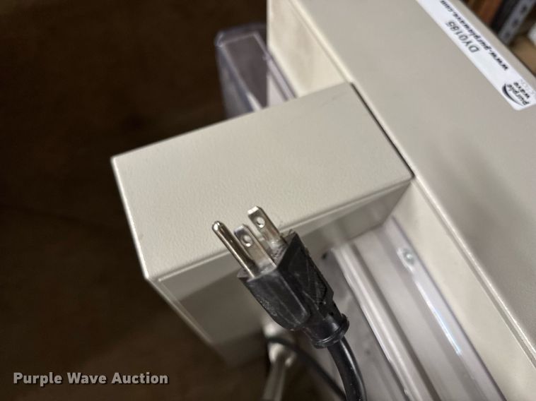 image for item DY0185 Office supplies