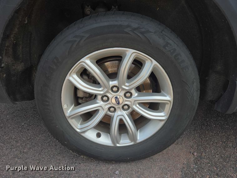 image for item DY1125 2020 Ford Explorer Police Interceptor SUV