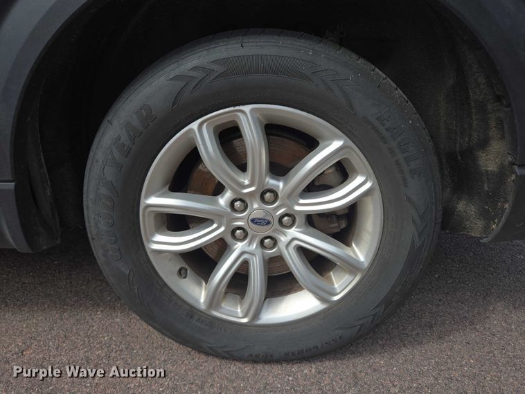 image for item DY1125 2020 Ford Explorer Police Interceptor SUV