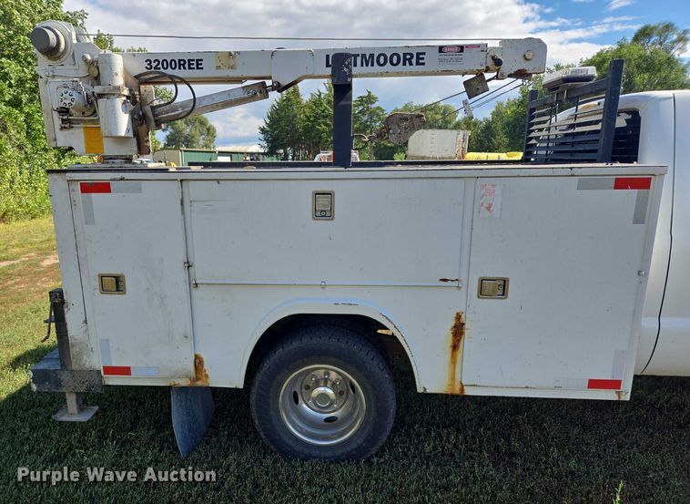 image for item DY1126 2012 Ford F350 Super Duty SuperCab utility bed pickup truck