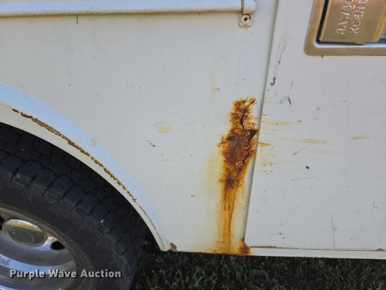 image for item DY1126 2012 Ford F350 Super Duty SuperCab utility bed pickup truck