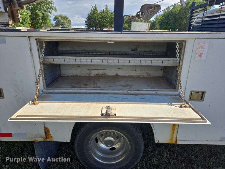 image for item DY1126 2012 Ford F350 Super Duty SuperCab utility bed pickup truck