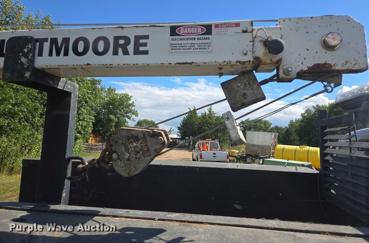 image for item DY1126 2012 Ford F350 Super Duty SuperCab utility bed pickup truck