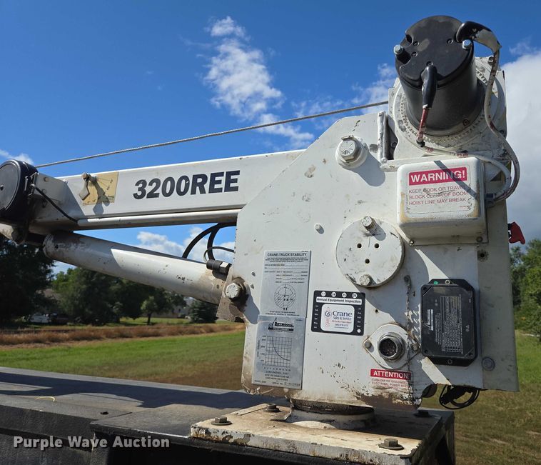 image for item DY1126 2012 Ford F350 Super Duty SuperCab utility bed pickup truck