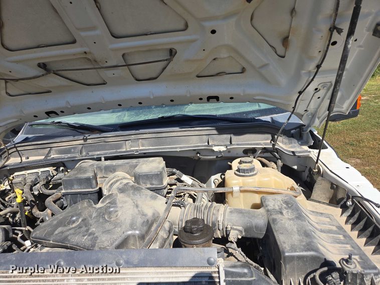 image for item DY1126 2012 Ford F350 Super Duty SuperCab utility bed pickup truck