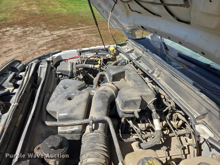 image for item DY1126 2012 Ford F350 Super Duty SuperCab utility bed pickup truck