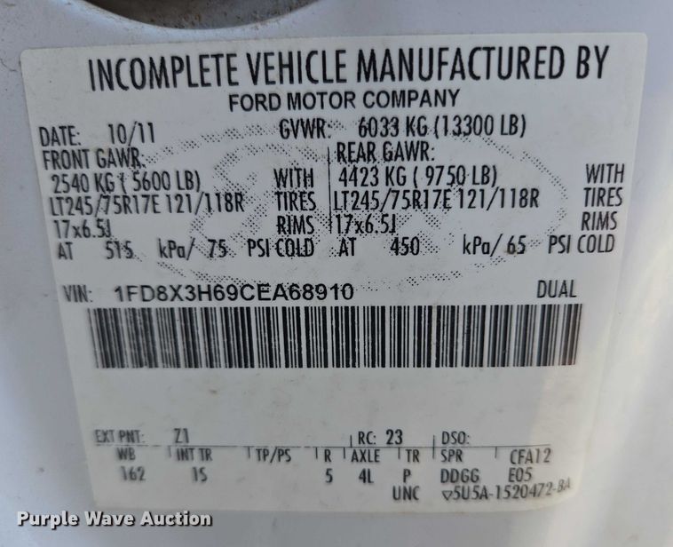 image for item DY1126 2012 Ford F350 Super Duty SuperCab utility bed pickup truck