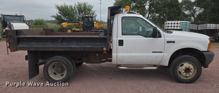 image for item DY1142 2001 Ford F450 Super Duty dump truck