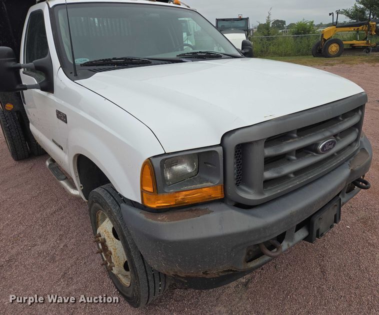 image for item DY1142 2001 Ford F450 Super Duty dump truck