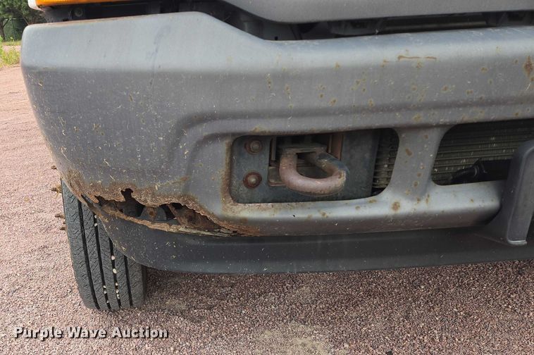 image for item DY1142 2001 Ford F450 Super Duty dump truck