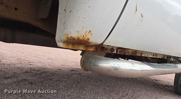 image for item DY1142 2001 Ford F450 Super Duty dump truck