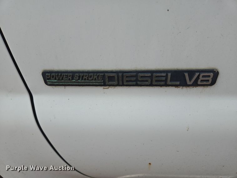 image for item DY1142 2001 Ford F450 Super Duty dump truck