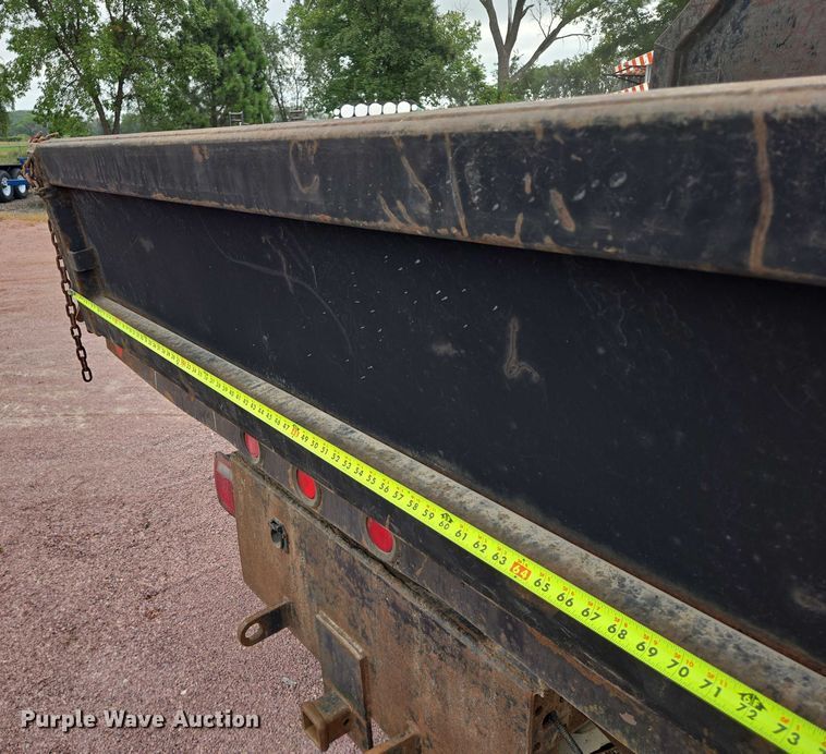 image for item DY1142 2001 Ford F450 Super Duty dump truck