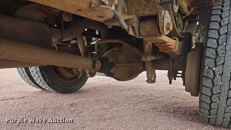 image for item DY1142 2001 Ford F450 Super Duty dump truck