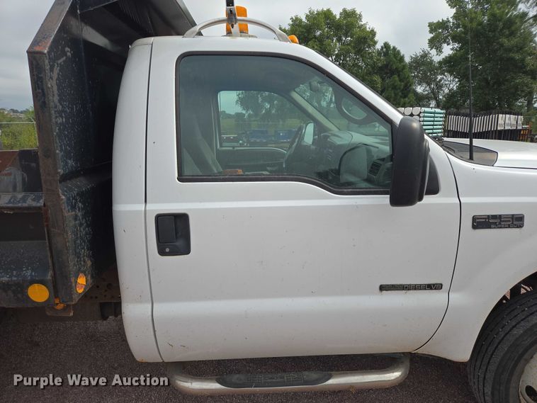 image for item DY1142 2001 Ford F450 Super Duty dump truck