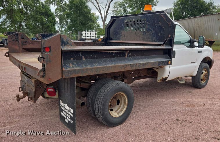 image for item DY1143 2001 Ford F350 Super Duty dump bed pickup truck