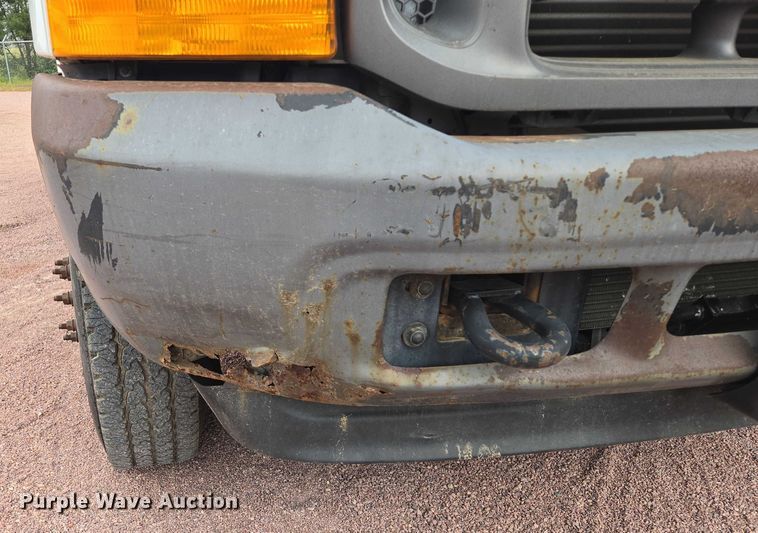 image for item DY1143 2001 Ford F350 Super Duty dump bed pickup truck