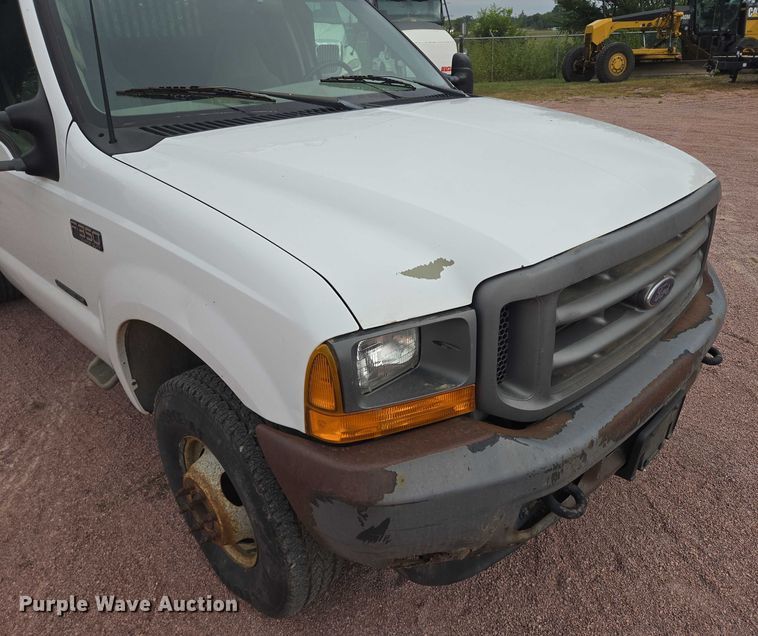 image for item DY1143 2001 Ford F350 Super Duty dump bed pickup truck