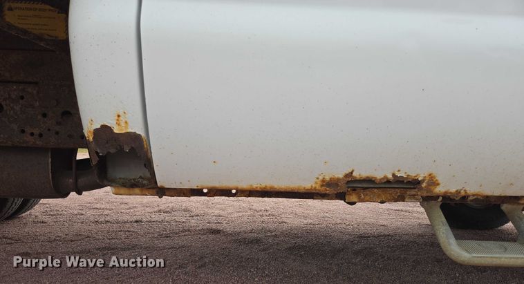 image for item DY1143 2001 Ford F350 Super Duty dump bed pickup truck