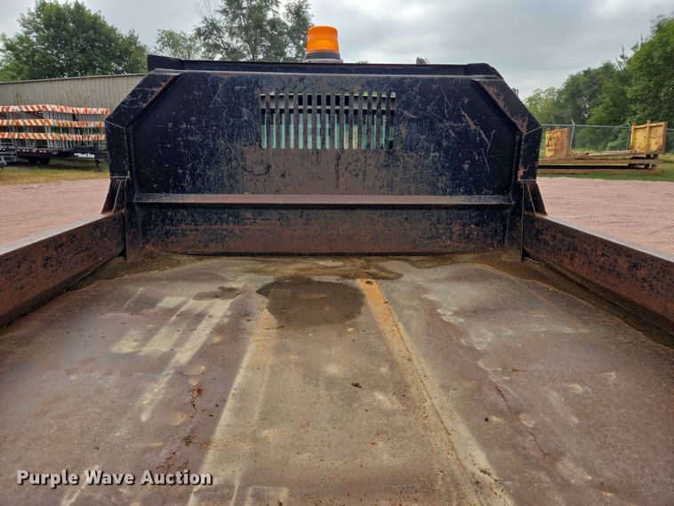 image for item DY1143 2001 Ford F350 Super Duty dump bed pickup truck