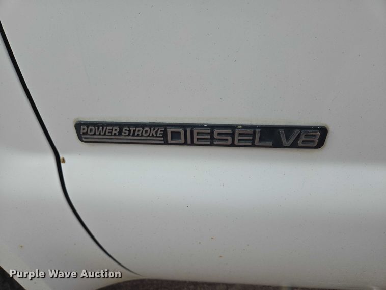 image for item DY1143 2001 Ford F350 Super Duty dump bed pickup truck