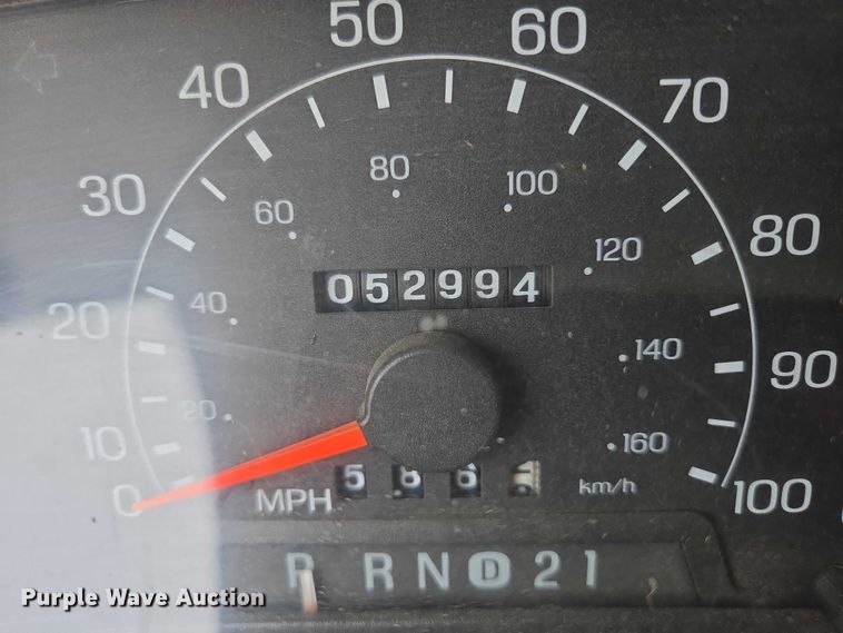 image for item DY1143 2001 Ford F350 Super Duty dump bed pickup truck