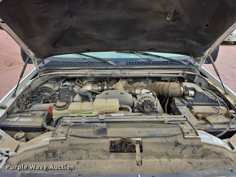 image for item DY1143 2001 Ford F350 Super Duty dump bed pickup truck