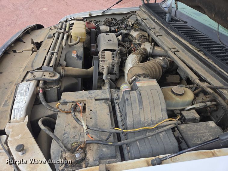 image for item DY1143 2001 Ford F350 Super Duty dump bed pickup truck