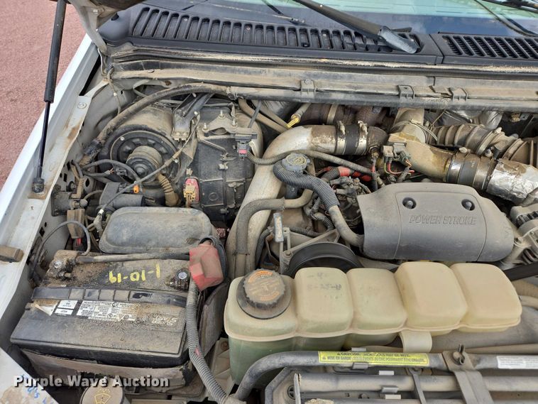 image for item DY1143 2001 Ford F350 Super Duty dump bed pickup truck