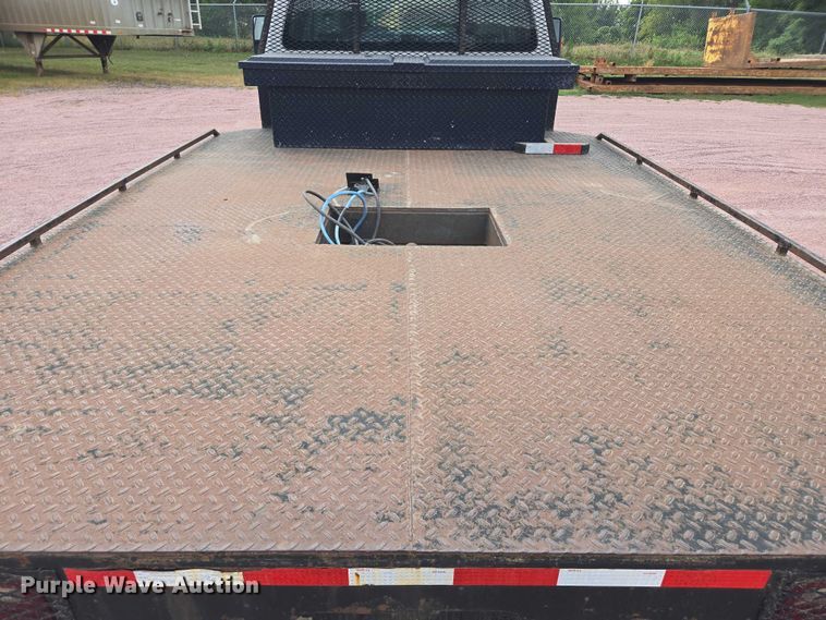 image for item DY1144 2012 Ford F450 Super Duty flatbed truck