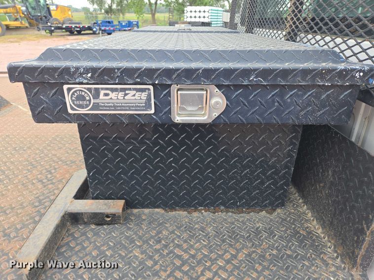 image for item DY1144 2012 Ford F450 Super Duty flatbed truck