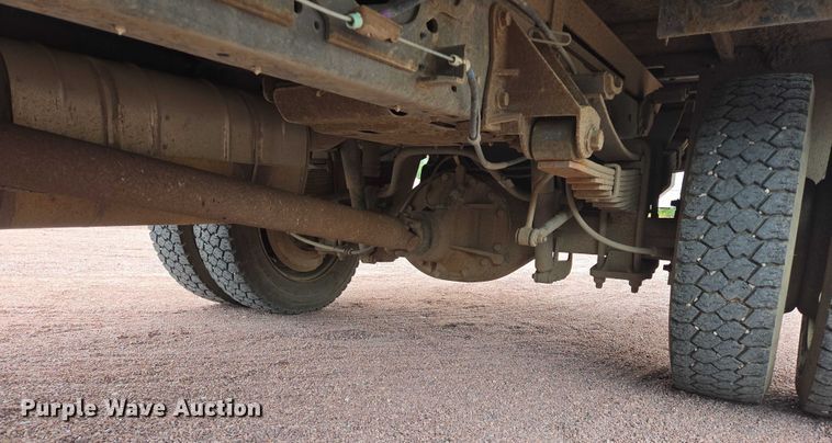 image for item DY1144 2012 Ford F450 Super Duty flatbed truck