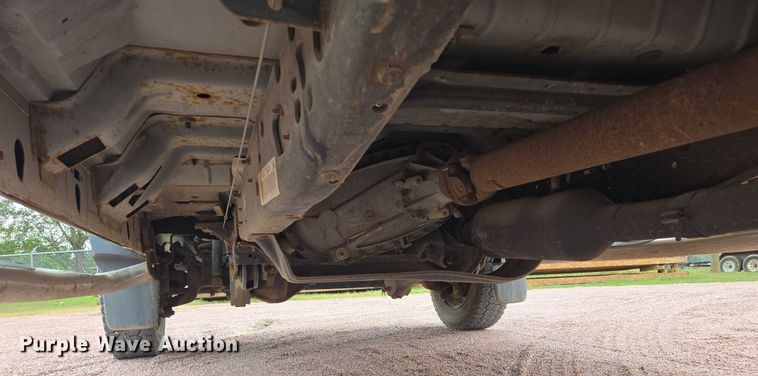 image for item DY1144 2012 Ford F450 Super Duty flatbed truck