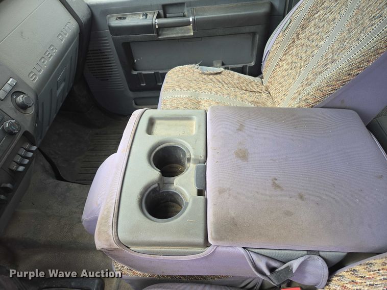 image for item DY1144 2012 Ford F450 Super Duty flatbed truck