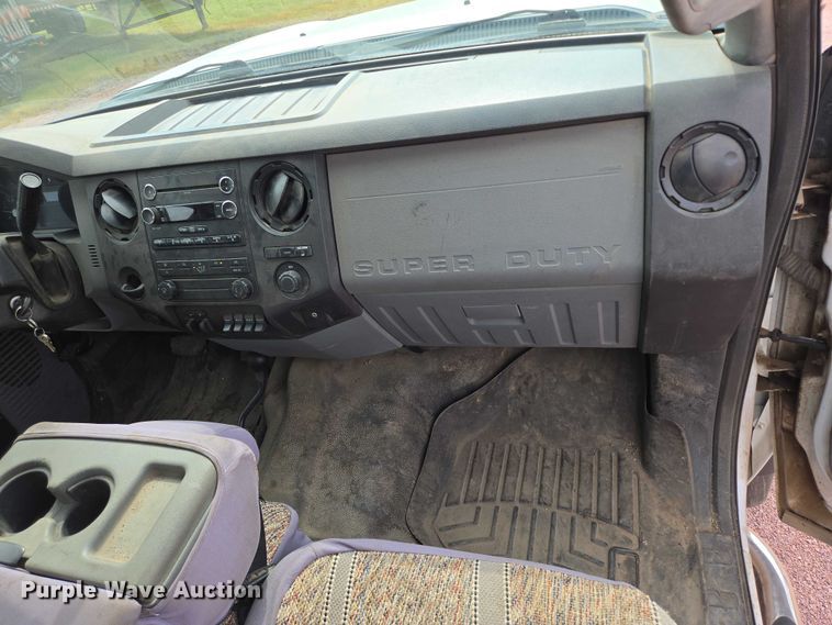 image for item DY1144 2012 Ford F450 Super Duty flatbed truck