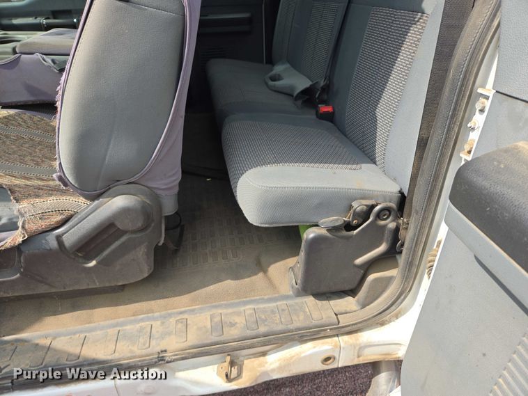 image for item DY1144 2012 Ford F450 Super Duty flatbed truck