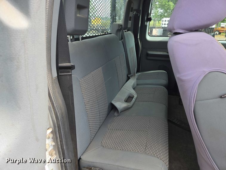 image for item DY1144 2012 Ford F450 Super Duty flatbed truck