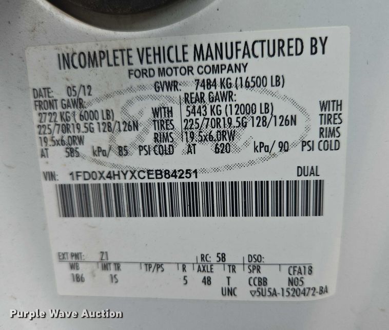 image for item DY1144 2012 Ford F450 Super Duty flatbed truck