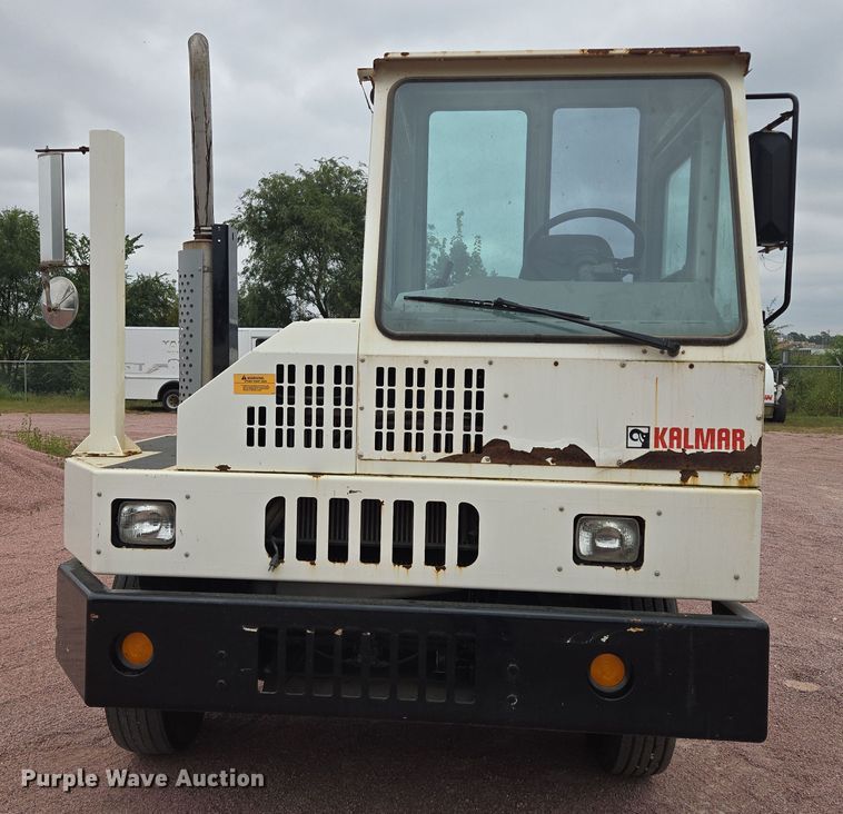 image for item DY1145 2011 Kalmar  Ottawa yard truck