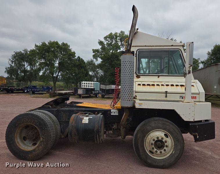 image for item DY1145 2011 Kalmar  Ottawa yard truck